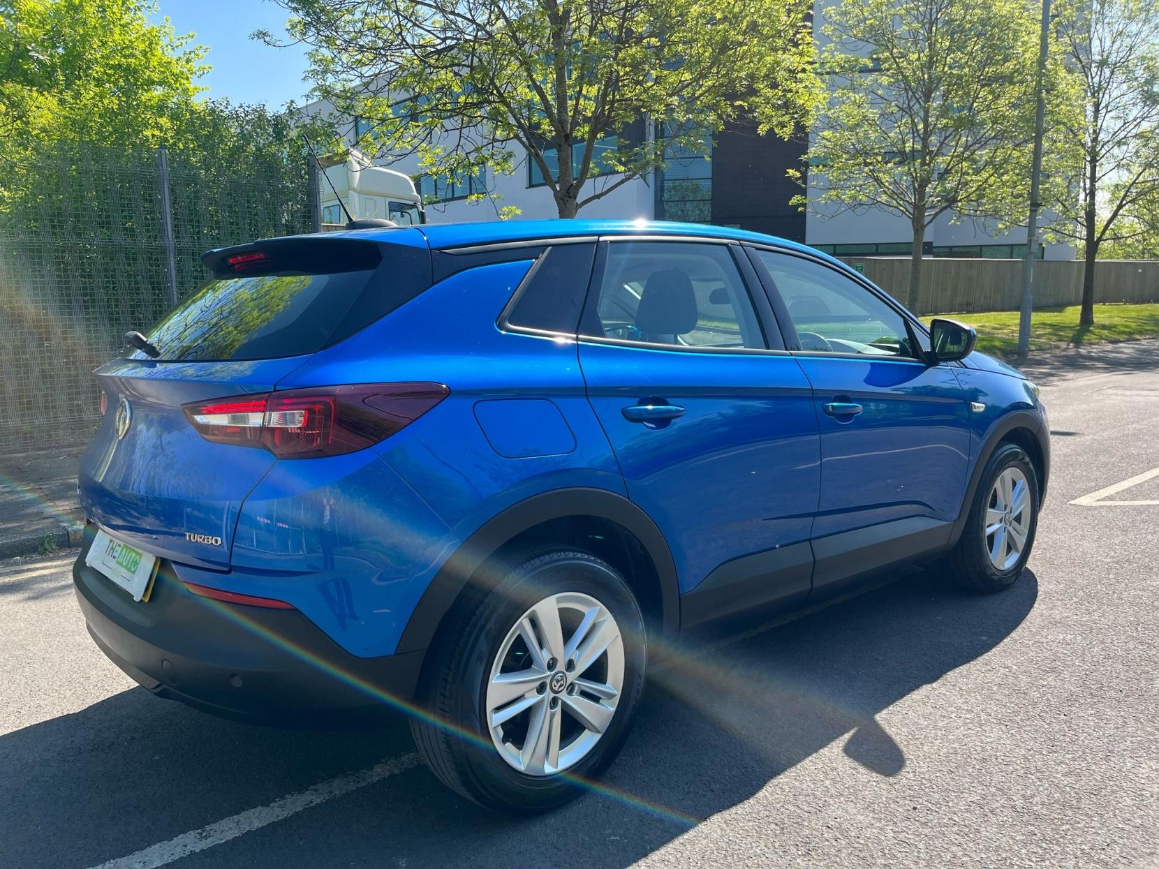 Vauxhall Grandland X 1.2 Turbo SE SUV 5dr Petrol Manual Euro 6 (s/s) (130 ps)