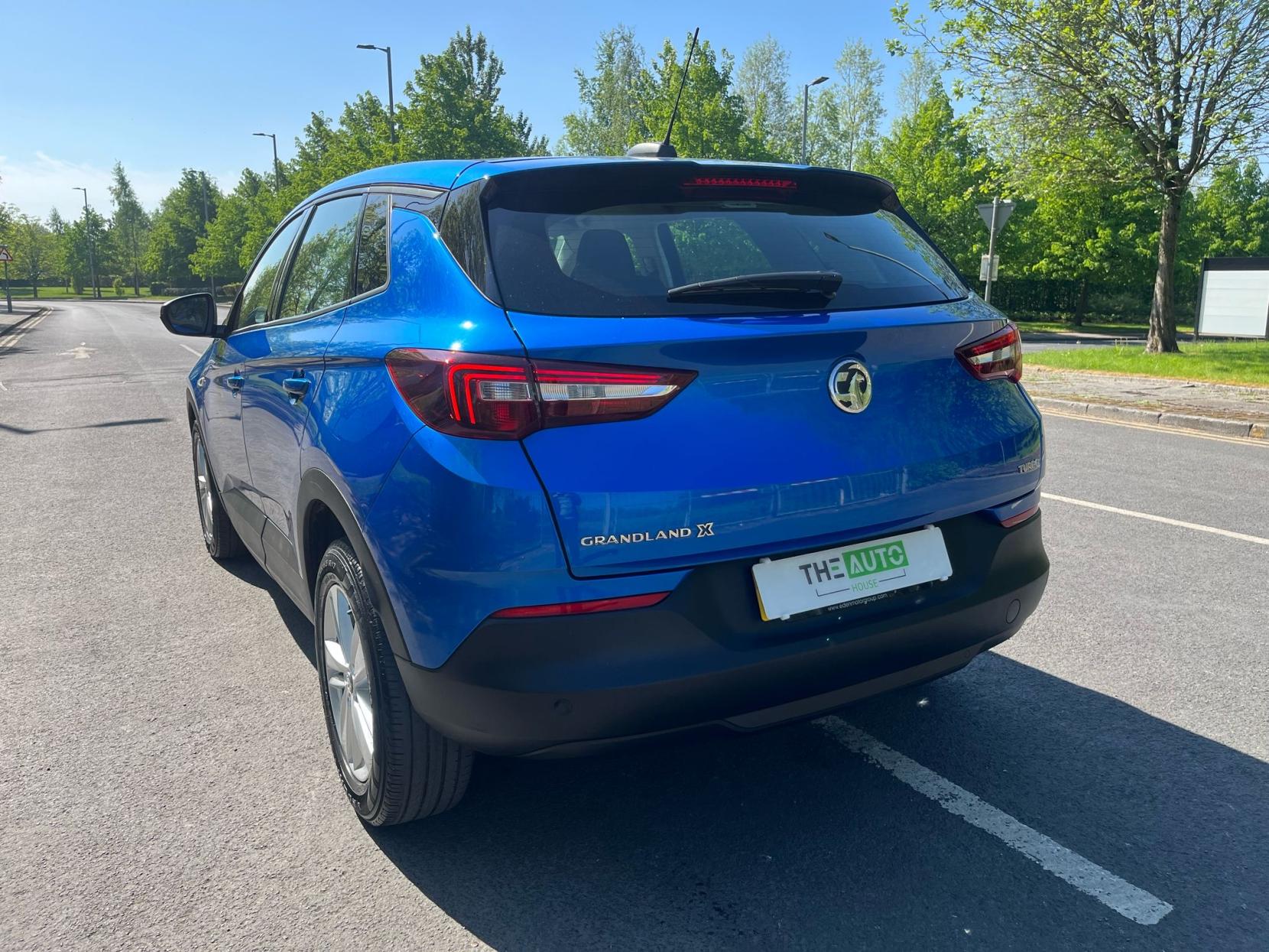 Vauxhall Grandland X 1.2 Turbo SE SUV 5dr Petrol Manual Euro 6 (s/s) (130 ps)