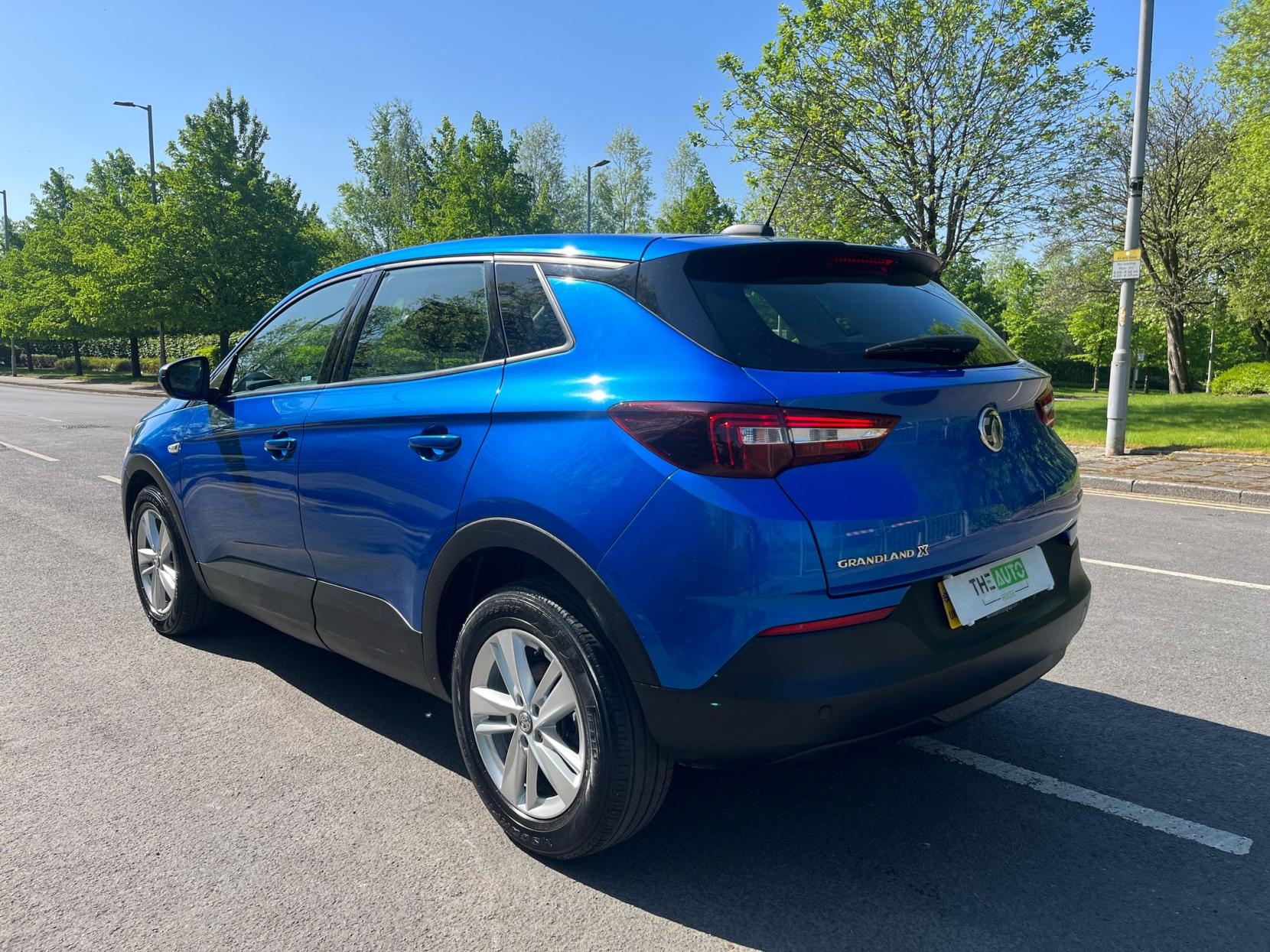 Vauxhall Grandland X 1.2 Turbo SE SUV 5dr Petrol Manual Euro 6 (s/s) (130 ps)