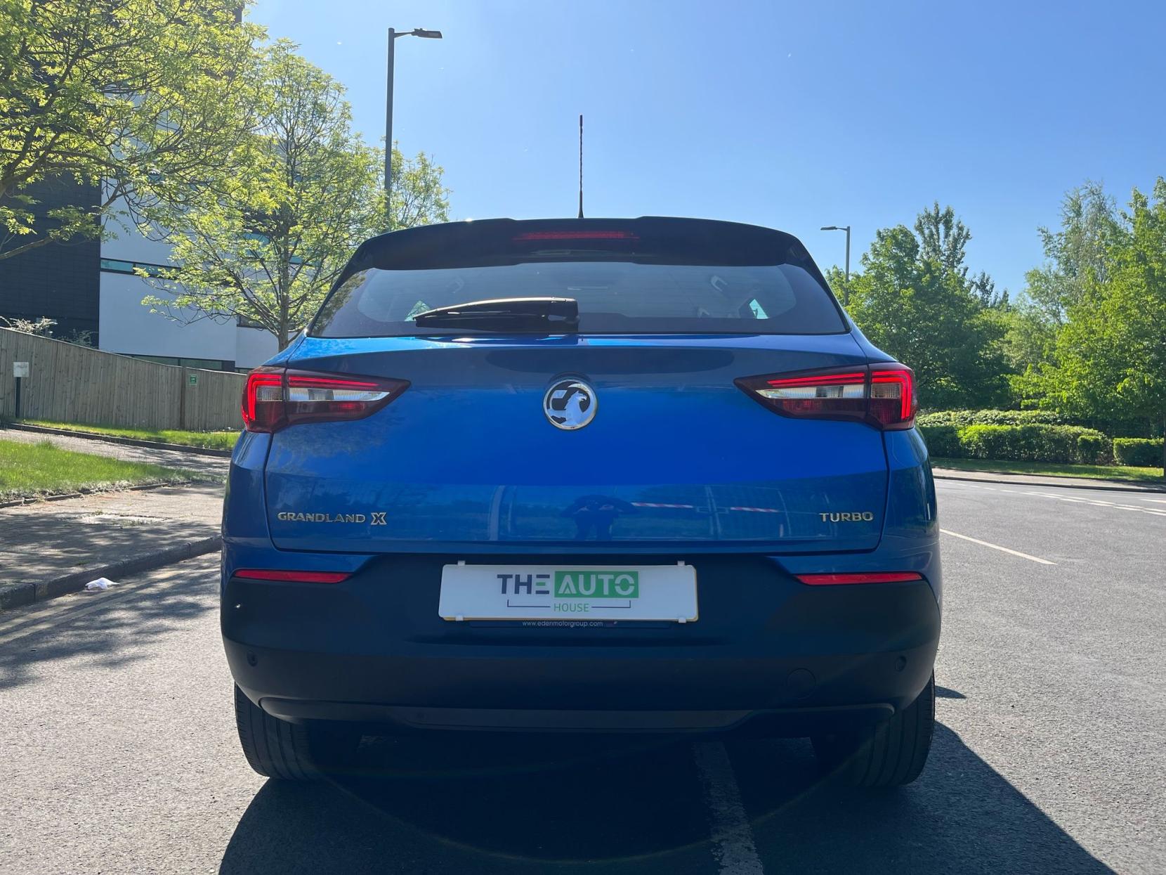 Vauxhall Grandland X 1.2 Turbo SE SUV 5dr Petrol Manual Euro 6 (s/s) (130 ps)