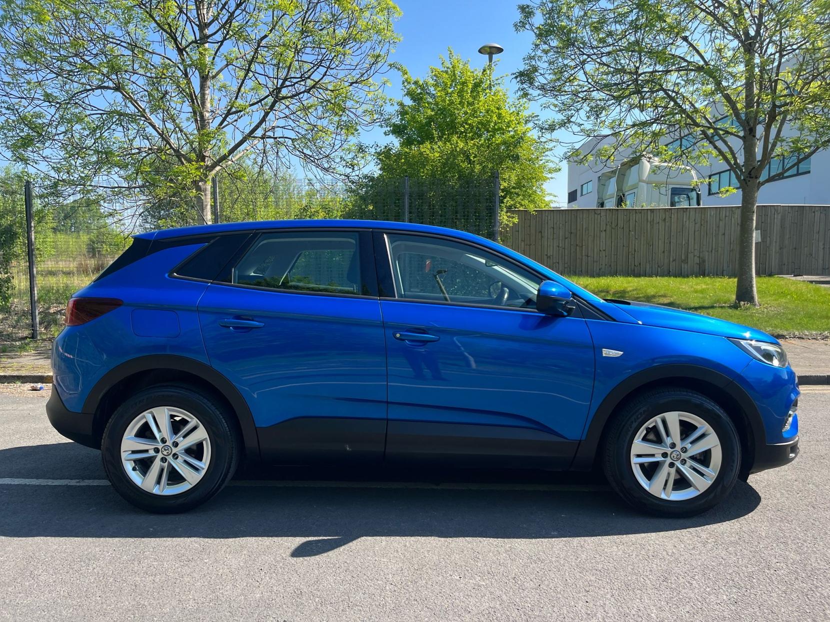 Vauxhall Grandland X 1.2 Turbo SE SUV 5dr Petrol Manual Euro 6 (s/s) (130 ps)