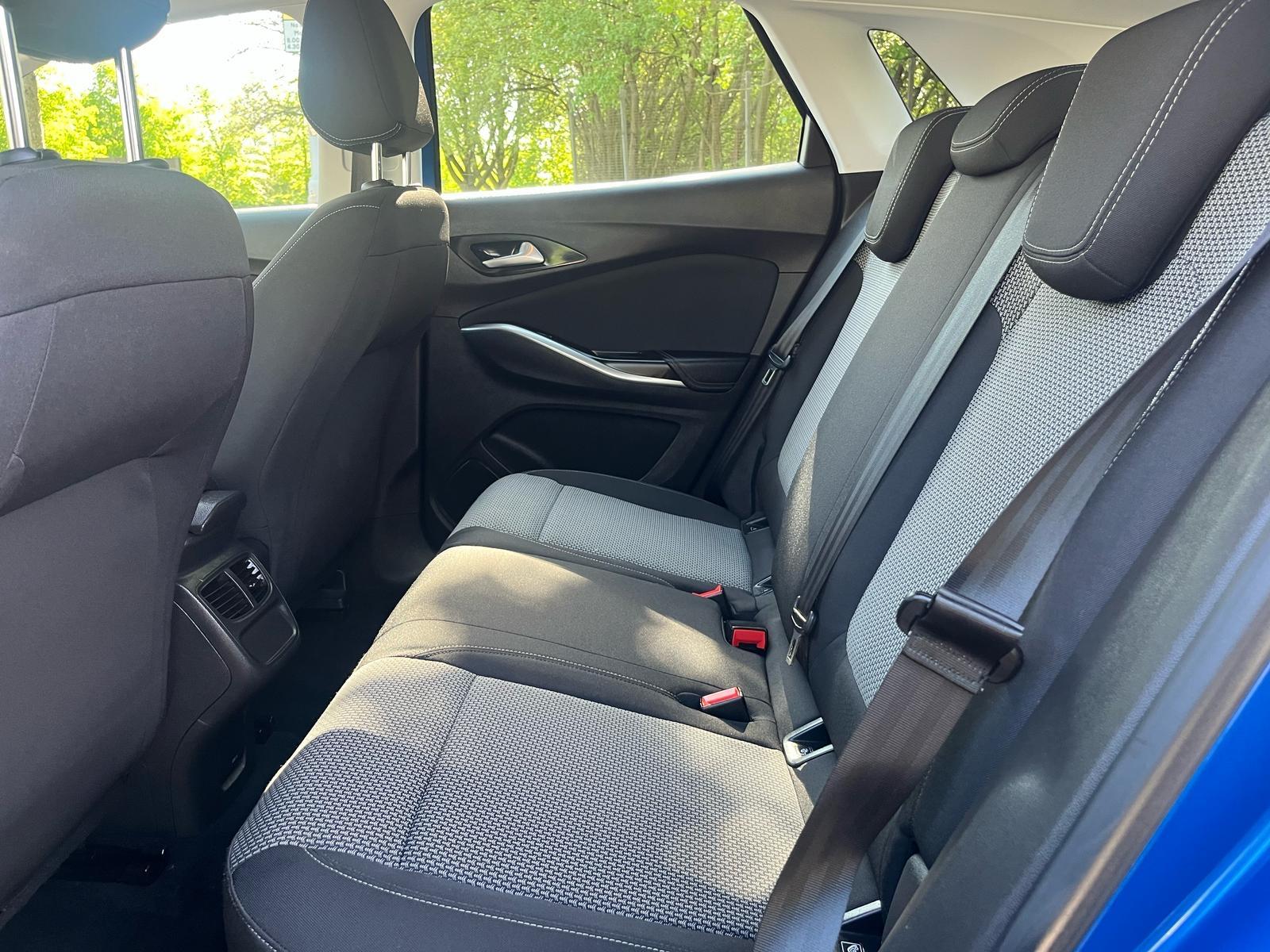 Vauxhall Grandland X 1.2 Turbo SE SUV 5dr Petrol Manual Euro 6 (s/s) (130 ps)