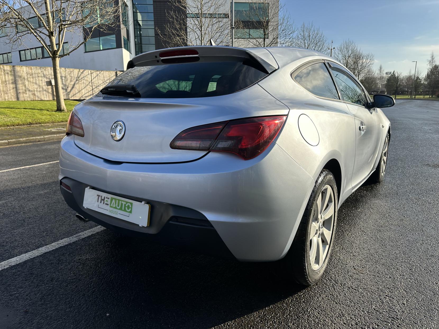 Vauxhall Astra GTC 1.4T Sport Coupe 3dr Petrol Manual Euro 5 (s/s) (140 ps)