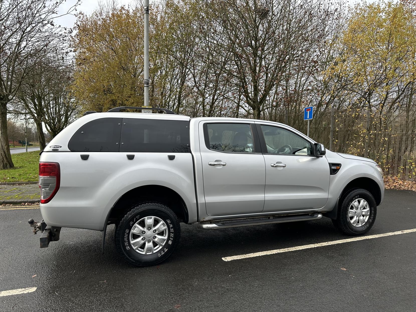 Ford Ranger 2.2 TDCi XLT Super Pickup Extended Cab 4dr Diesel Manual 4WD Euro 5 (150 ps)