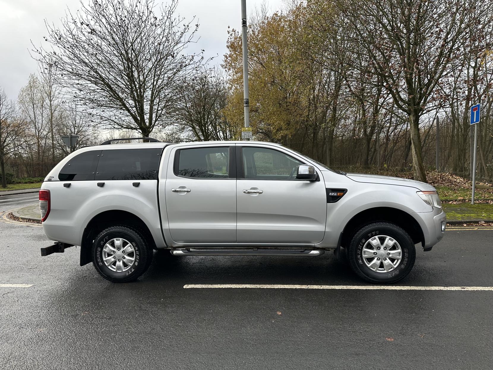 Ford Ranger 2.2 TDCi XLT Super Pickup Extended Cab 4dr Diesel Manual 4WD Euro 5 (150 ps)