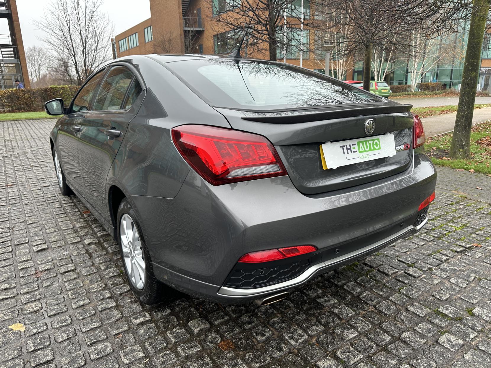 MG MG6 1.9 DTi Tech TS Hatchback 5dr Diesel Manual Euro 5 (s/s) (150 ps)