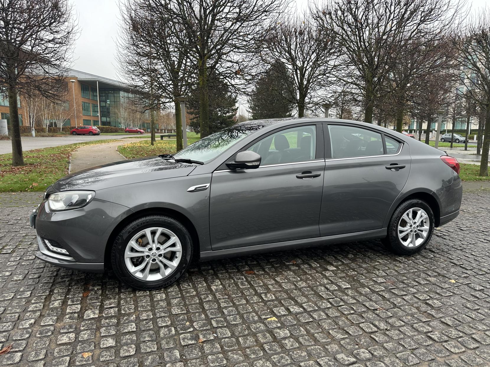 MG MG6 1.9 DTi Tech TS Hatchback 5dr Diesel Manual Euro 5 (s/s) (150 ps)