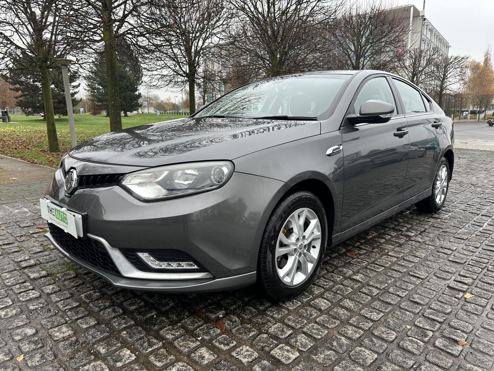 MG MG6 1.9 DTi Tech TS Hatchback 5dr Diesel Manual Euro 5 (s/s) (150 ps)