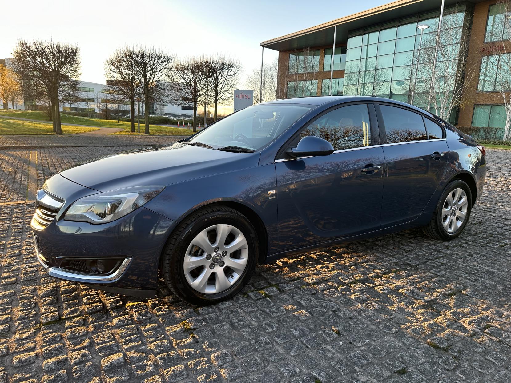 Vauxhall Insignia 2.0 CDTi SRi Hatchback 5dr Diesel Auto Euro 5 (163 ps)