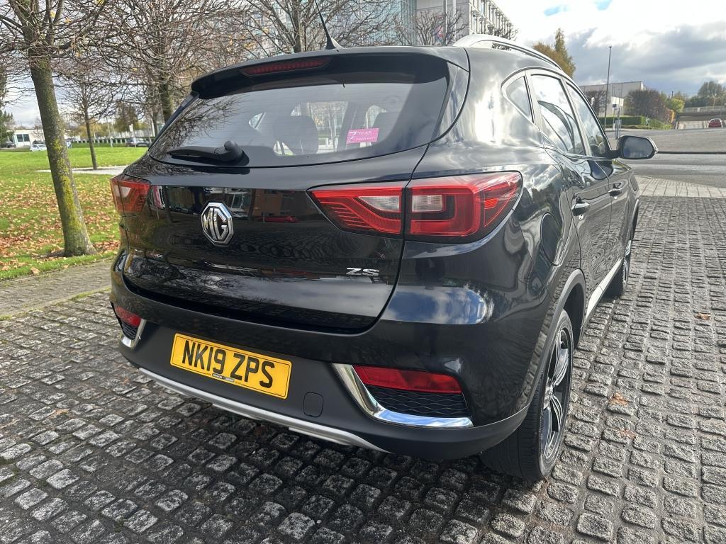 MG ZS HATCHBACK 1.5 EXCLUSIVE 5DR Manual