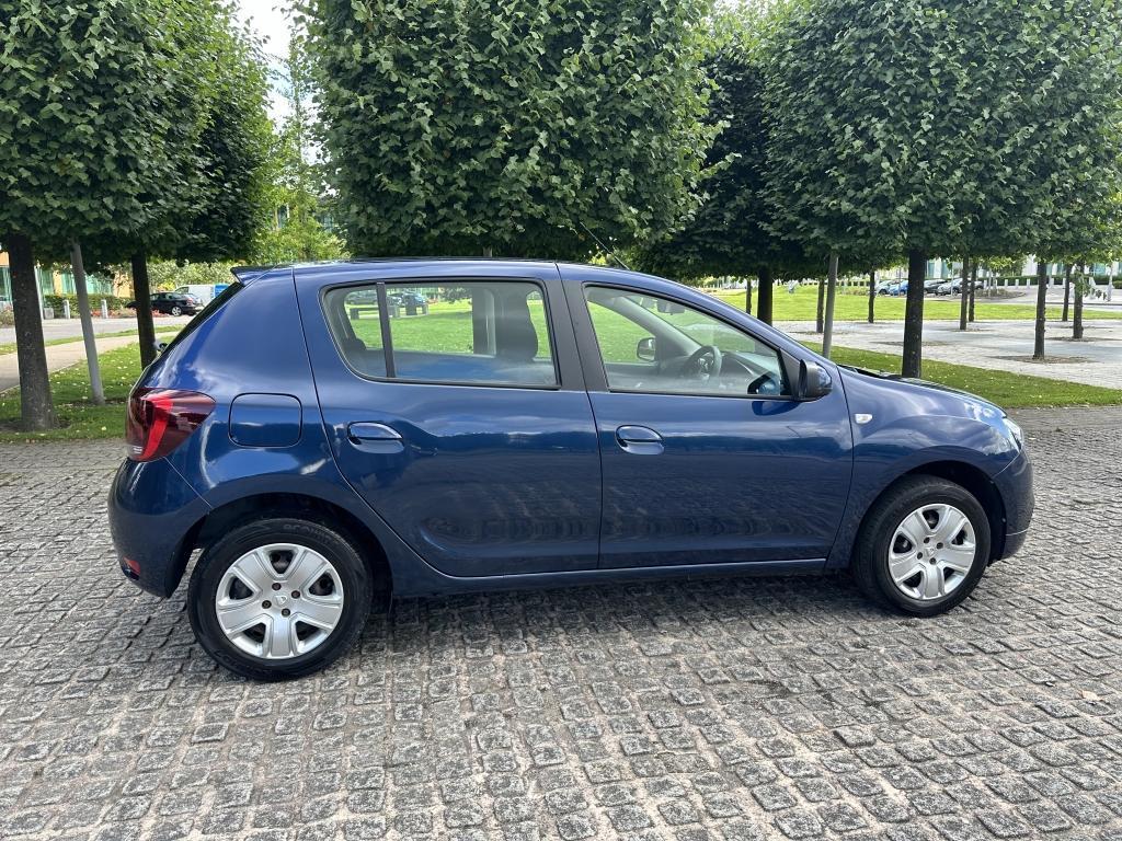 Dacia Sandero 0.9 TCe Essential Hatchback 5dr Petrol Manual Euro 6 (s/s) (90 ps)