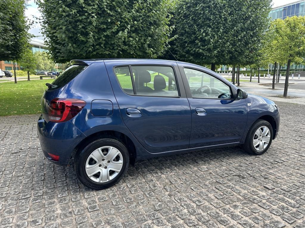 Dacia Sandero 0.9 TCe Essential Hatchback 5dr Petrol Manual Euro 6 (s/s) (90 ps)