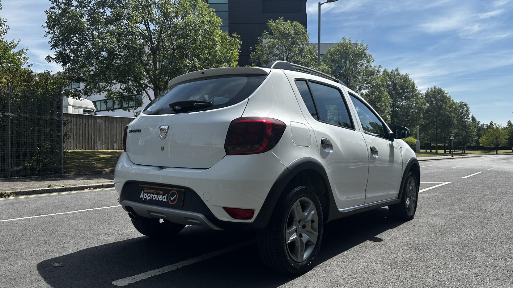 Dacia Sandero Stepway 0.9 TCe Ambiance Hatchback 5dr Petrol Manual Euro 6 (s/s) (90 ps)