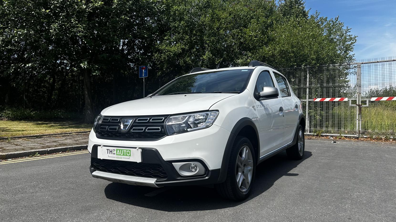 Dacia Sandero Stepway 0.9 TCe Ambiance Hatchback 5dr Petrol Manual Euro 6 (s/s) (90 ps)