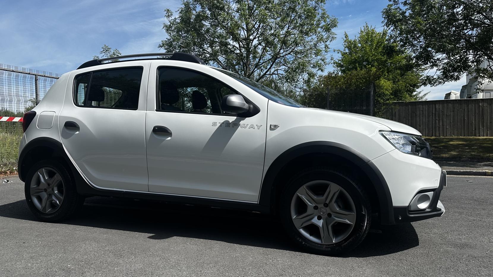 Dacia Sandero Stepway 0.9 TCe Ambiance Hatchback 5dr Petrol Manual Euro 6 (s/s) (90 ps)