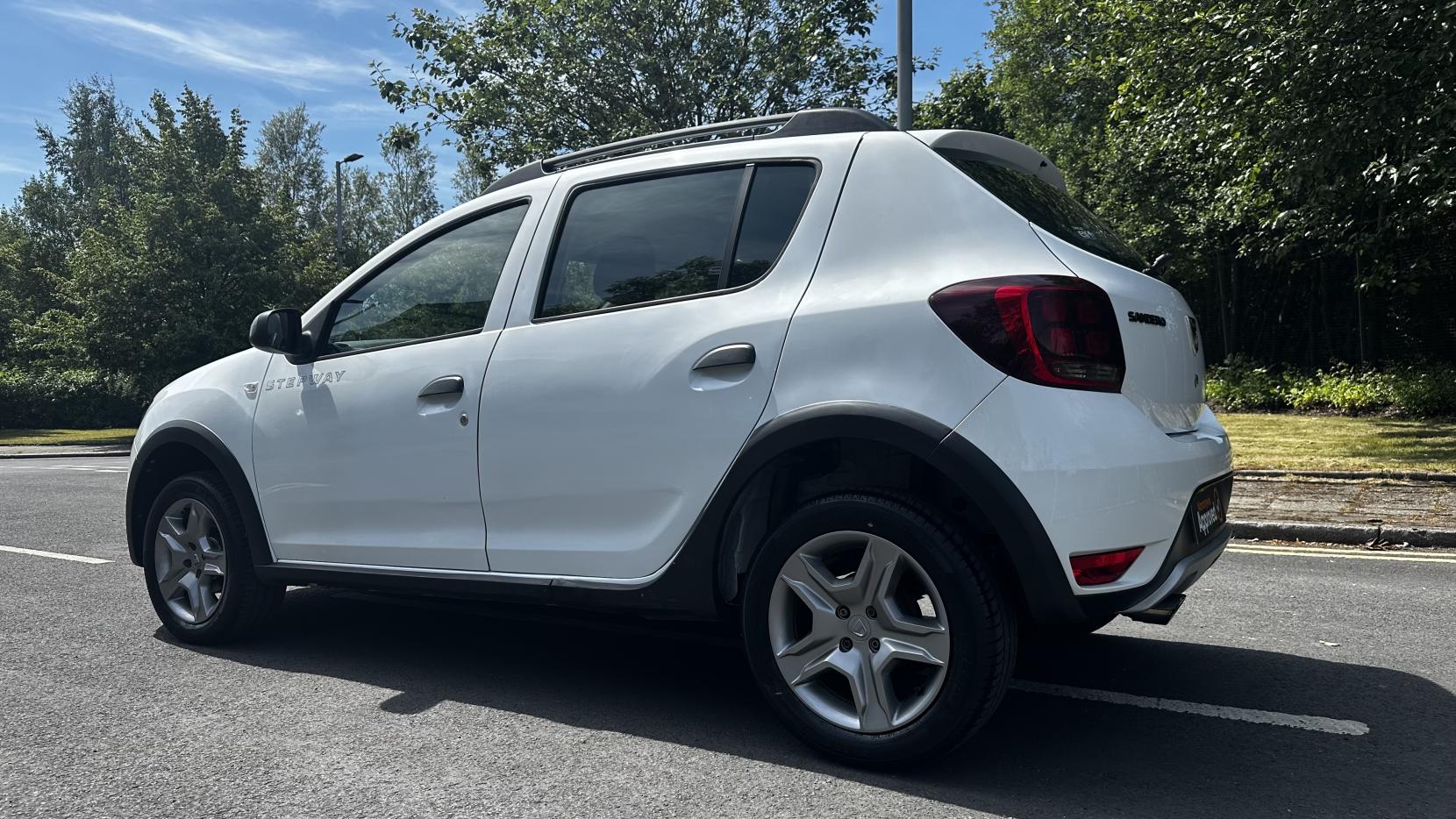 Dacia Sandero Stepway 0.9 TCe Ambiance Hatchback 5dr Petrol Manual Euro 6 (s/s) (90 ps)