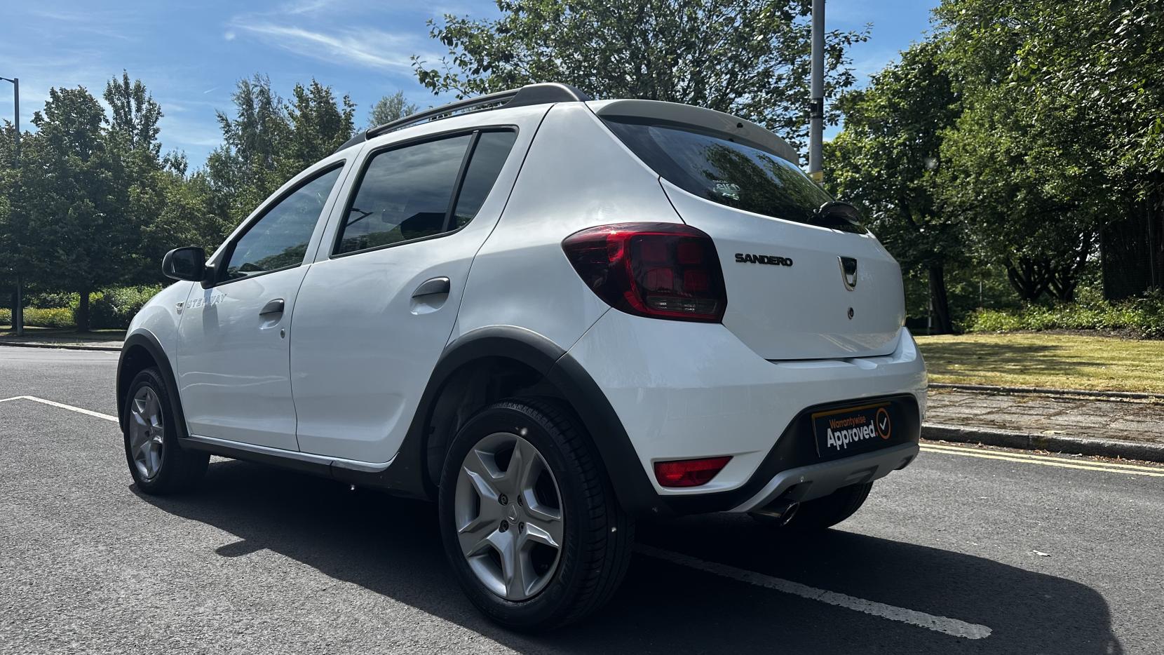 Dacia Sandero Stepway 0.9 TCe Ambiance Hatchback 5dr Petrol Manual Euro 6 (s/s) (90 ps)