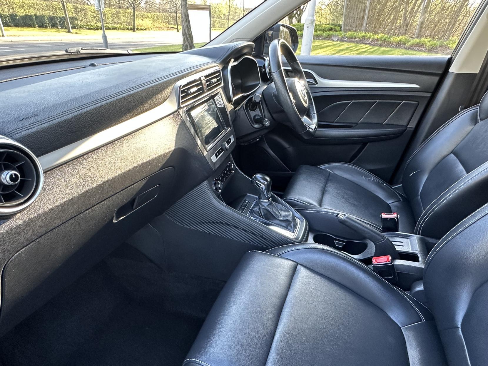 MG MG ZS 1.0 T-GDI Exclusive SUV 5dr Petrol Auto Euro 6 (111 ps)