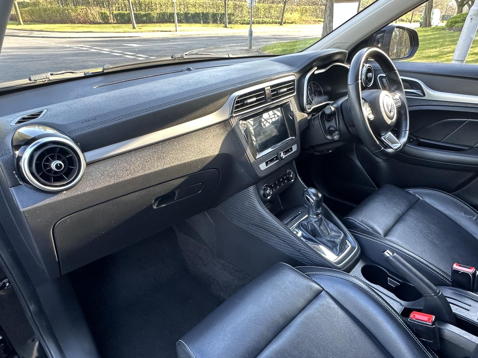 MG MG ZS 1.0 T-GDI Exclusive SUV 5dr Petrol Auto Euro 6 (111 ps)