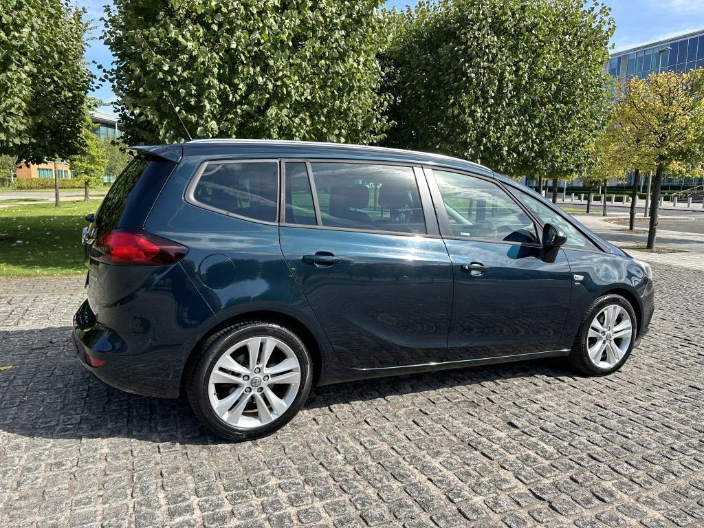 Vauxhall ZAFIRA MPV 1.4 SRI NAV 5DR Manual