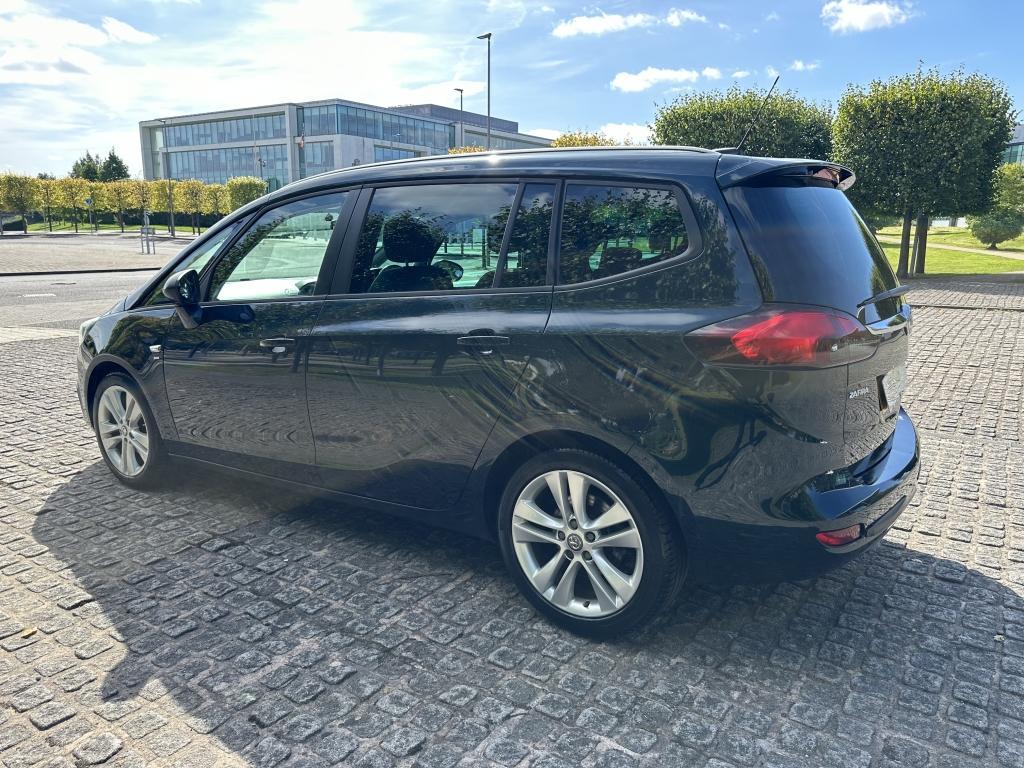 Vauxhall ZAFIRA MPV 1.4 SRI NAV 5DR Manual