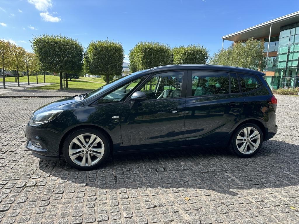 Vauxhall ZAFIRA MPV 1.4 SRI NAV 5DR Manual