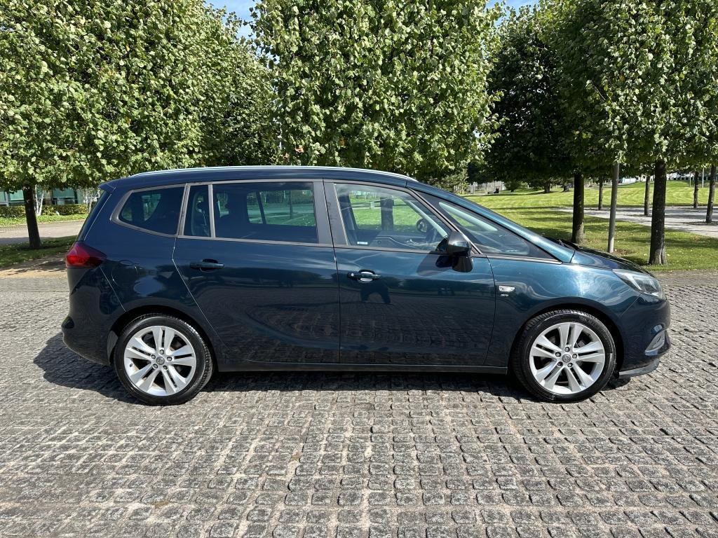 Vauxhall ZAFIRA MPV 1.4 SRI NAV 5DR Manual