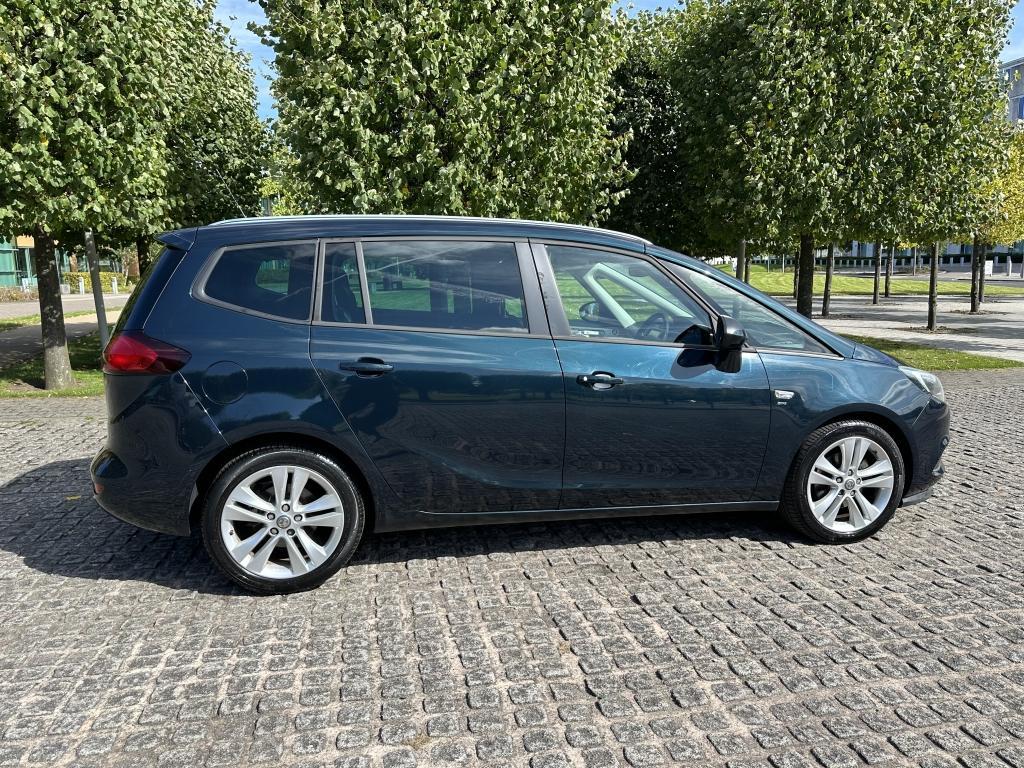 Vauxhall ZAFIRA MPV 1.4 SRI NAV 5DR Manual