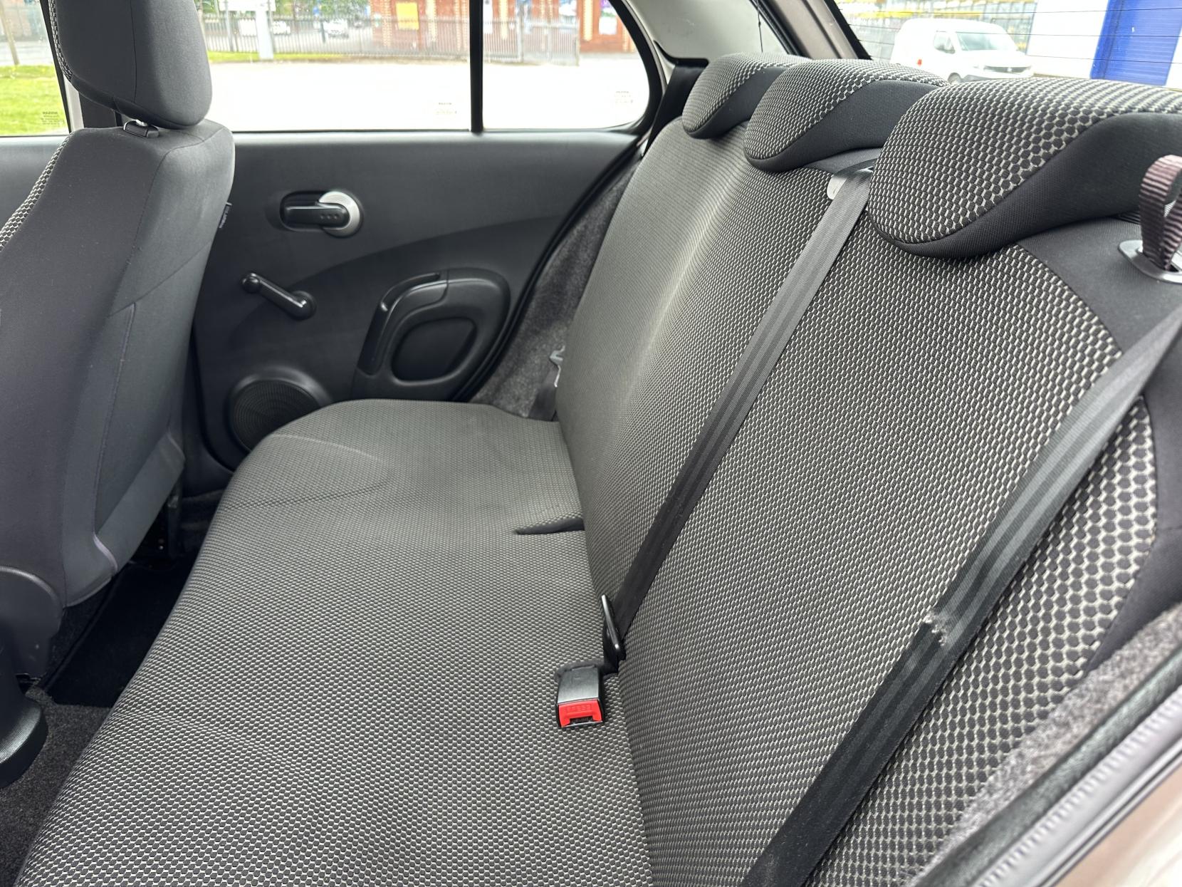 Nissan Micra 1.2 16v Visia Hatchback 5dr Petrol Manual (139 g/km, 79 bhp)