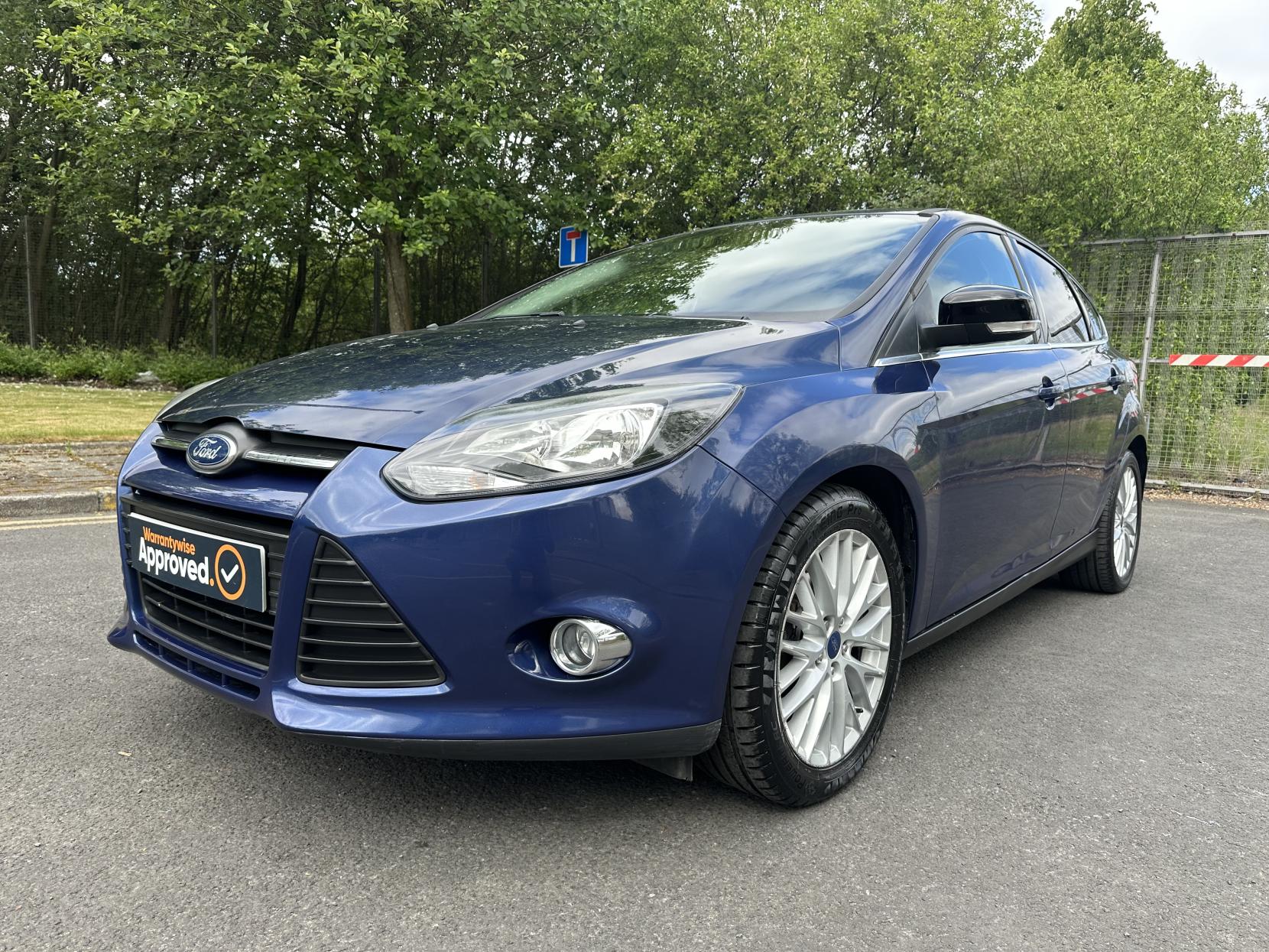 Ford Focus 1.0T EcoBoost Zetec Hatchback 5dr Petrol Manual Euro 5 (s/s) (100 ps)