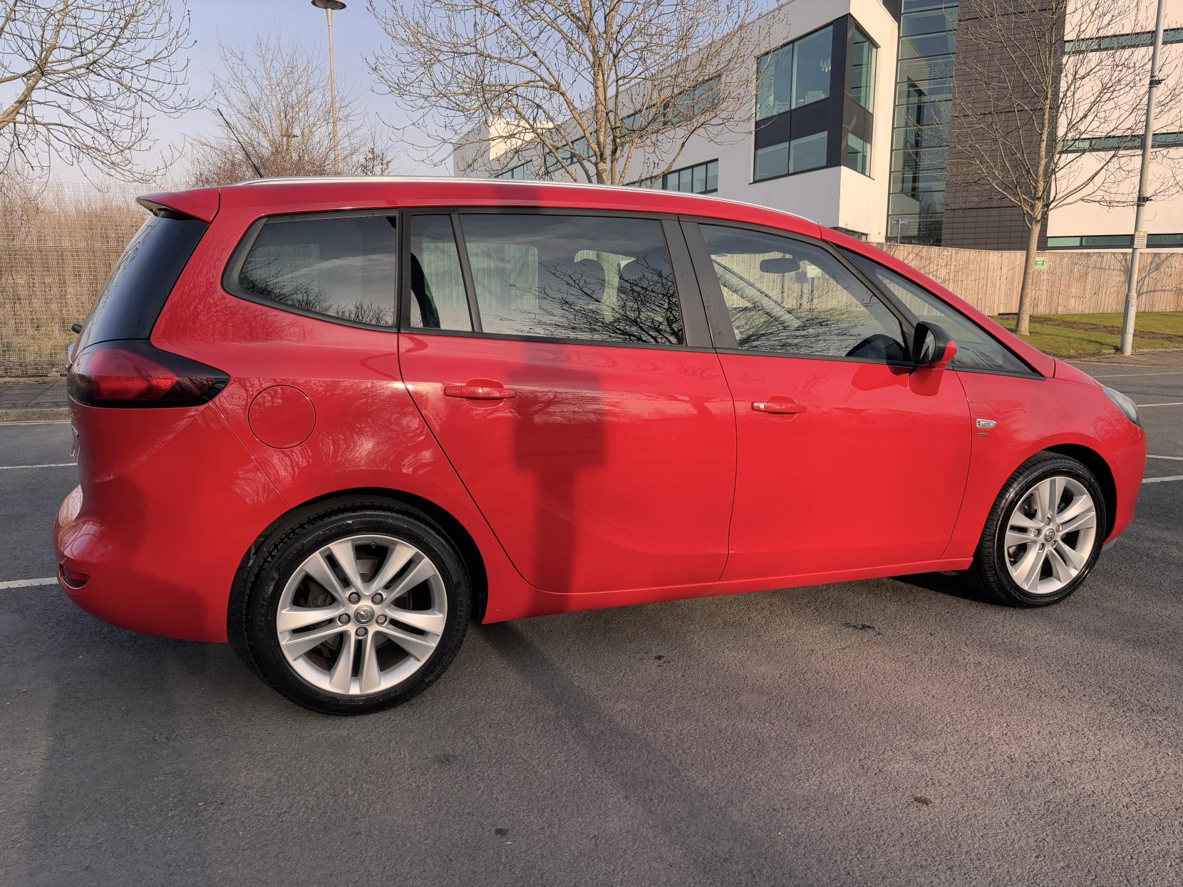 Vauxhall Zafira Tourer 1.4i Turbo SRi MPV 5dr Petrol Auto Euro 6 (140 ps)