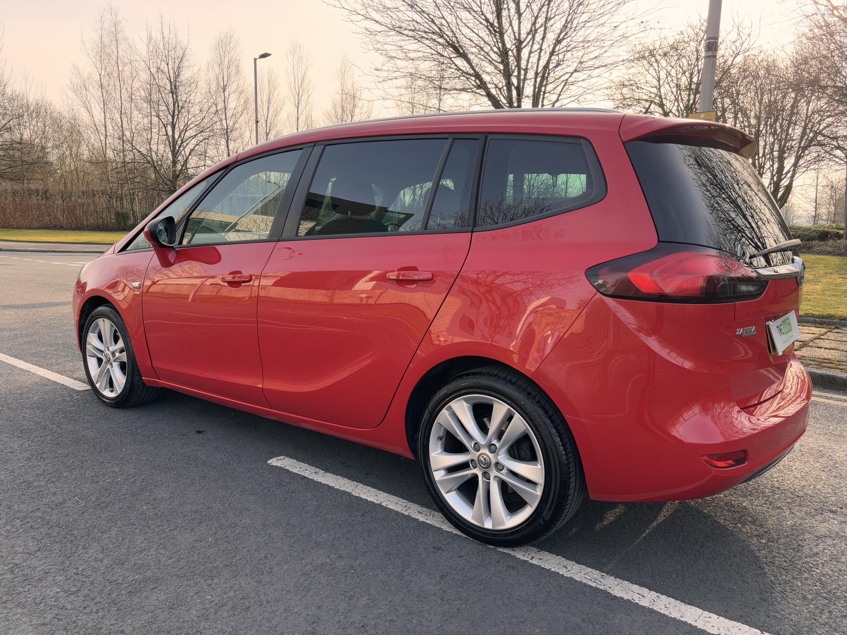 Vauxhall Zafira Tourer 1.4i Turbo SRi MPV 5dr Petrol Auto Euro 6 (140 ps)