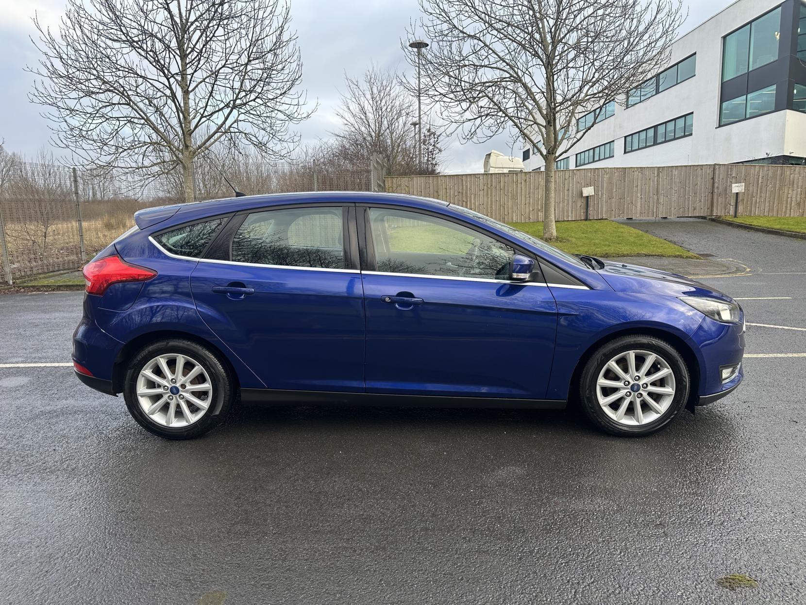 Ford Focus 1.0T EcoBoost Titanium Hatchback 5dr Petrol Manual Euro 6 (s/s) (100 ps)