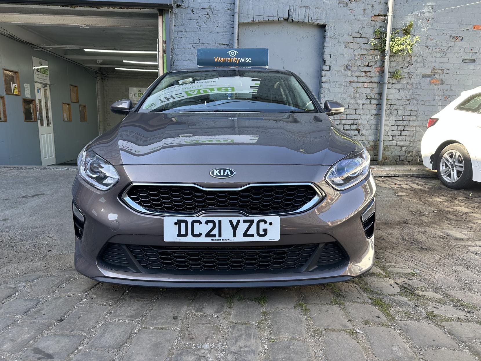 Kia Ceed 1.6 CRDi MHEV 2 Hatchback 5dr Diesel Hybrid Manual Euro 6 (s/s) (134 bhp)
