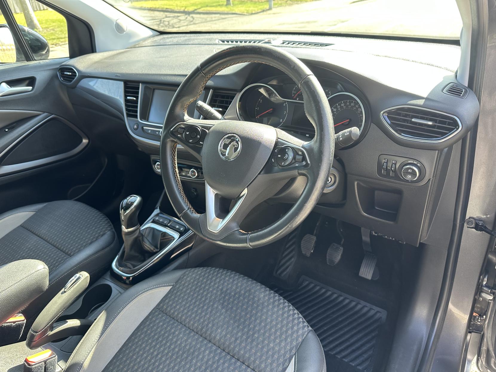 Vauxhall Crossland X 1.2 Elite SUV 5dr Petrol Manual Euro 6 (83 ps)