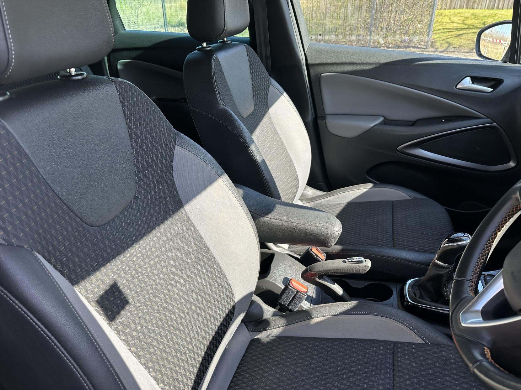 Vauxhall Crossland X 1.2 Elite SUV 5dr Petrol Manual Euro 6 (83 ps)