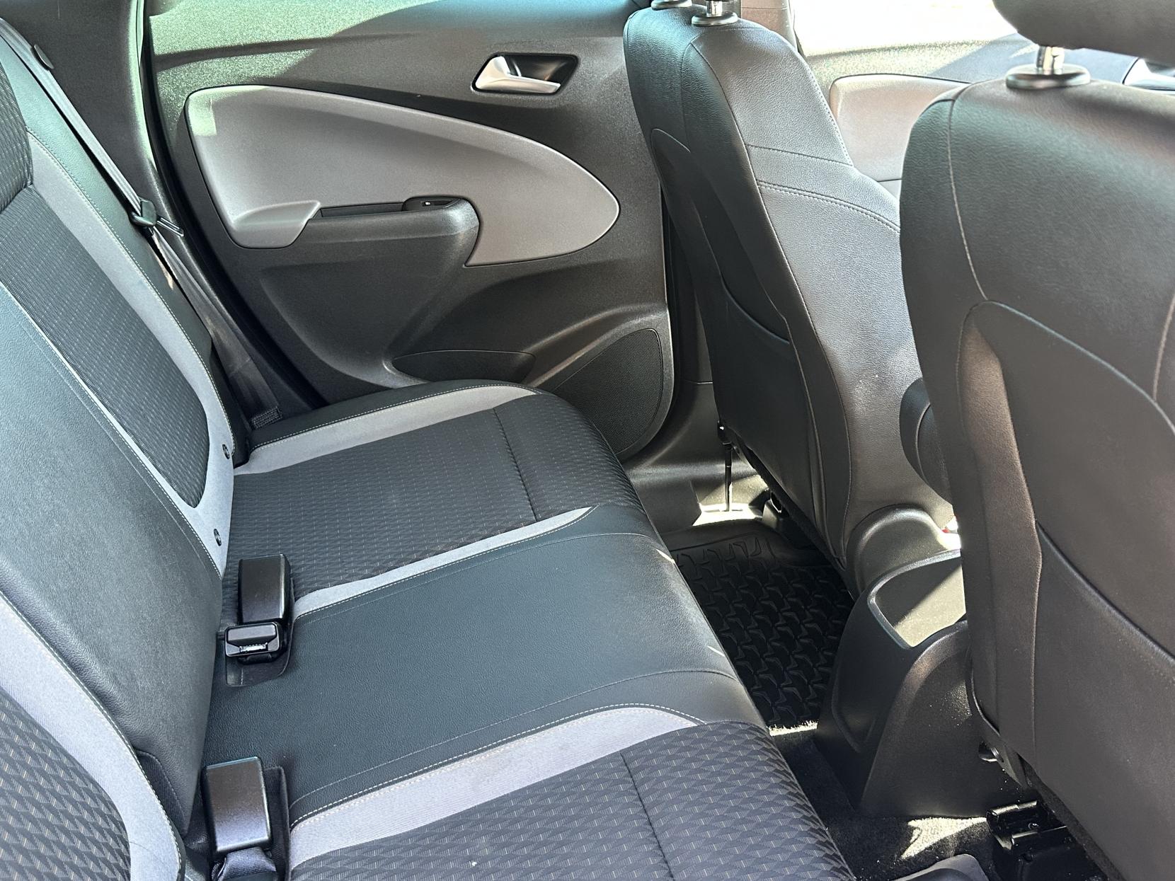 Vauxhall Crossland X 1.2 Elite SUV 5dr Petrol Manual Euro 6 (83 ps)
