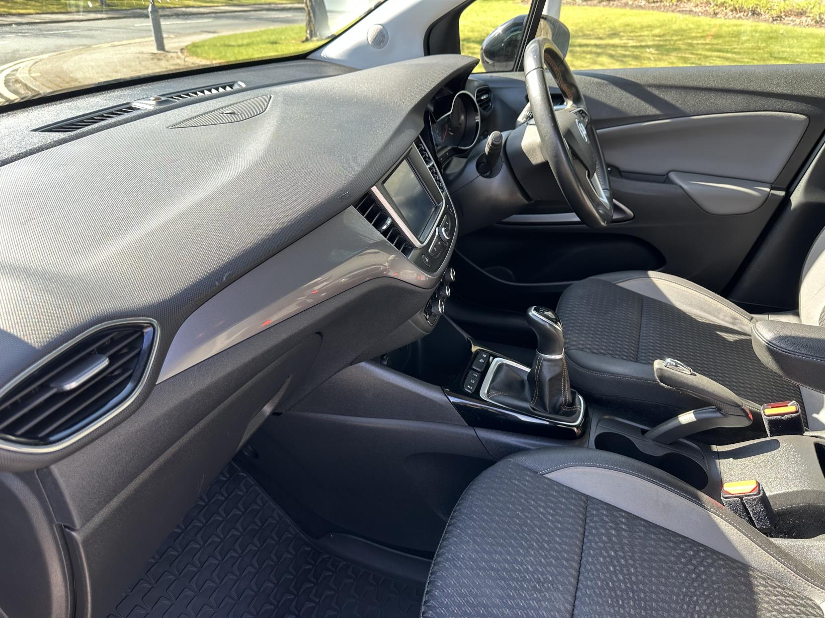 Vauxhall Crossland X 1.2 Elite SUV 5dr Petrol Manual Euro 6 (83 ps)