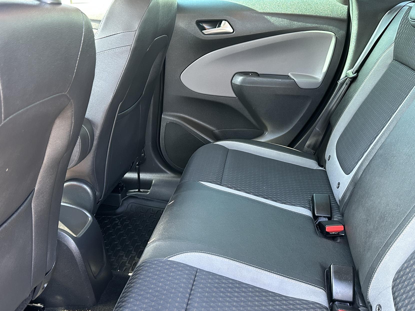 Vauxhall Crossland X 1.2 Elite SUV 5dr Petrol Manual Euro 6 (83 ps)
