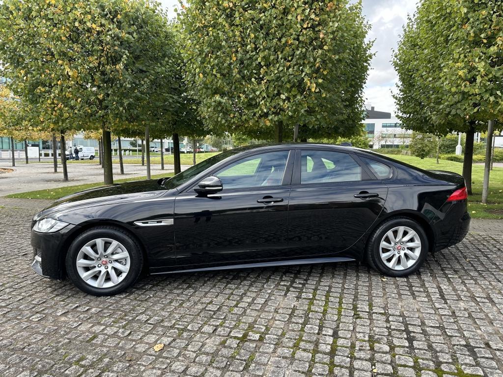 Jaguar XF DIESEL SALOON 2.0 R-SPORT 4DR Manual