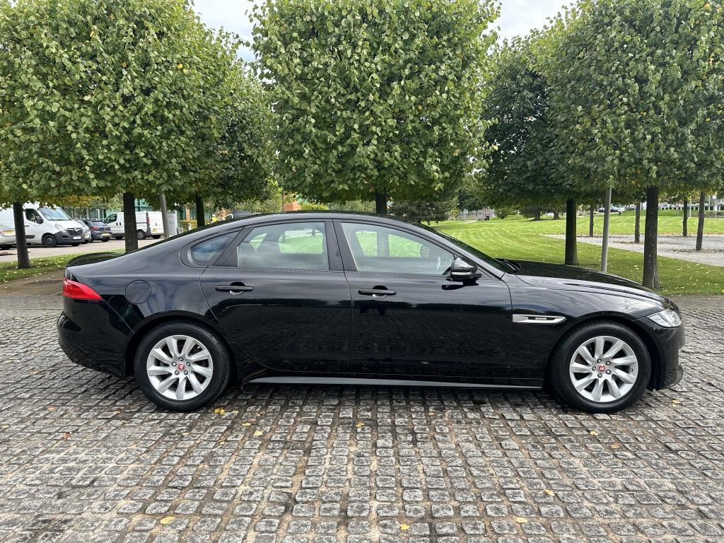 Jaguar XF DIESEL SALOON 2.0 R-SPORT 4DR Manual