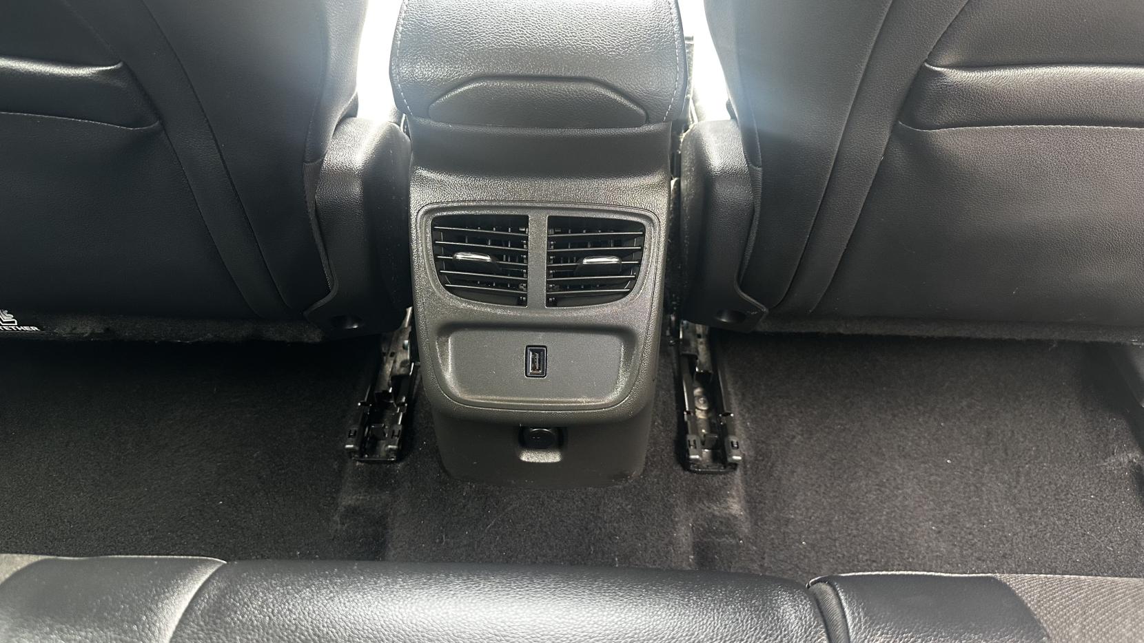 Vauxhall Grandland X 1.2 Turbo Business Edition Nav SUV 5dr Petrol Manual Euro 6 (s/s) (130 ps)