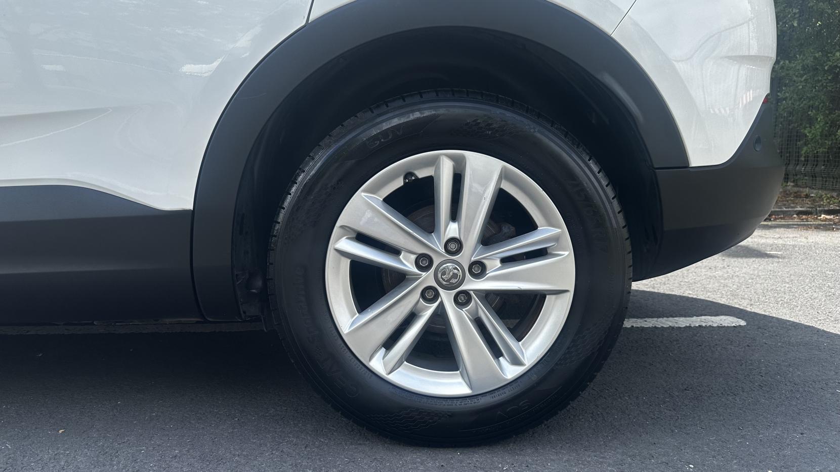 Vauxhall Grandland X 1.2 Turbo Business Edition Nav SUV 5dr Petrol Manual Euro 6 (s/s) (130 ps)