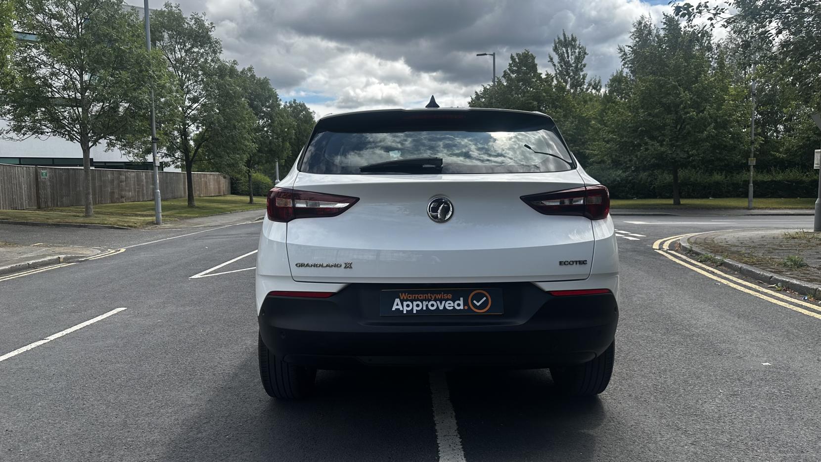 Vauxhall Grandland X 1.2 Turbo Business Edition Nav SUV 5dr Petrol Manual Euro 6 (s/s) (130 ps)