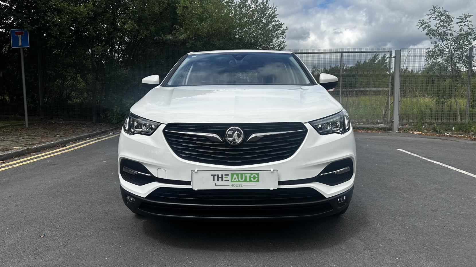 Vauxhall Grandland X 1.2 Turbo Business Edition Nav SUV 5dr Petrol Manual Euro 6 (s/s) (130 ps)