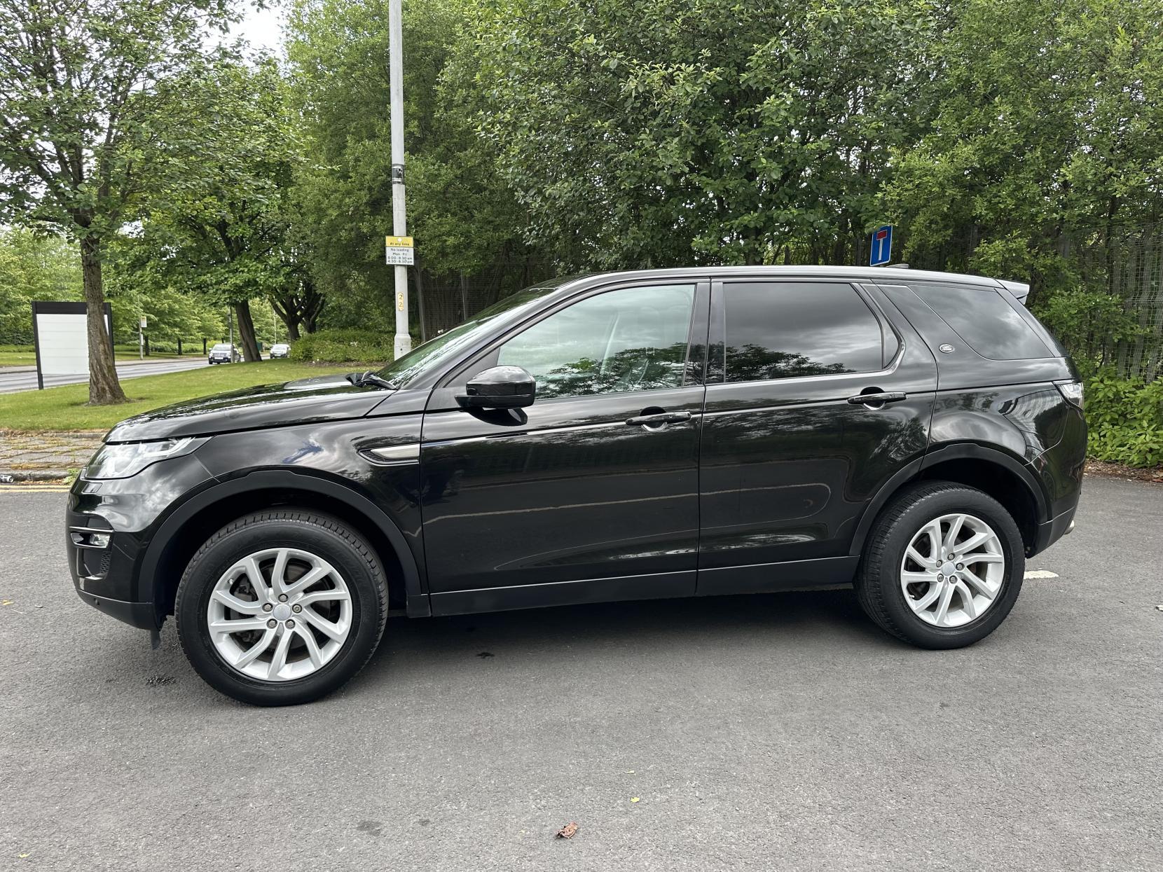 Land Rover Discovery Sport 2.0 TD4 SE Tech SUV 5dr Diesel Auto 4WD Euro 6 (s/s) (180 ps)