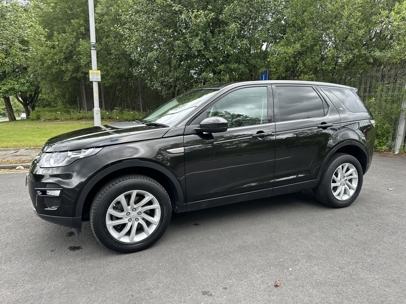 Land Rover Discovery Sport 2.0 TD4 SE Tech SUV 5dr Diesel Auto 4WD Euro 6 (s/s) (180 ps)