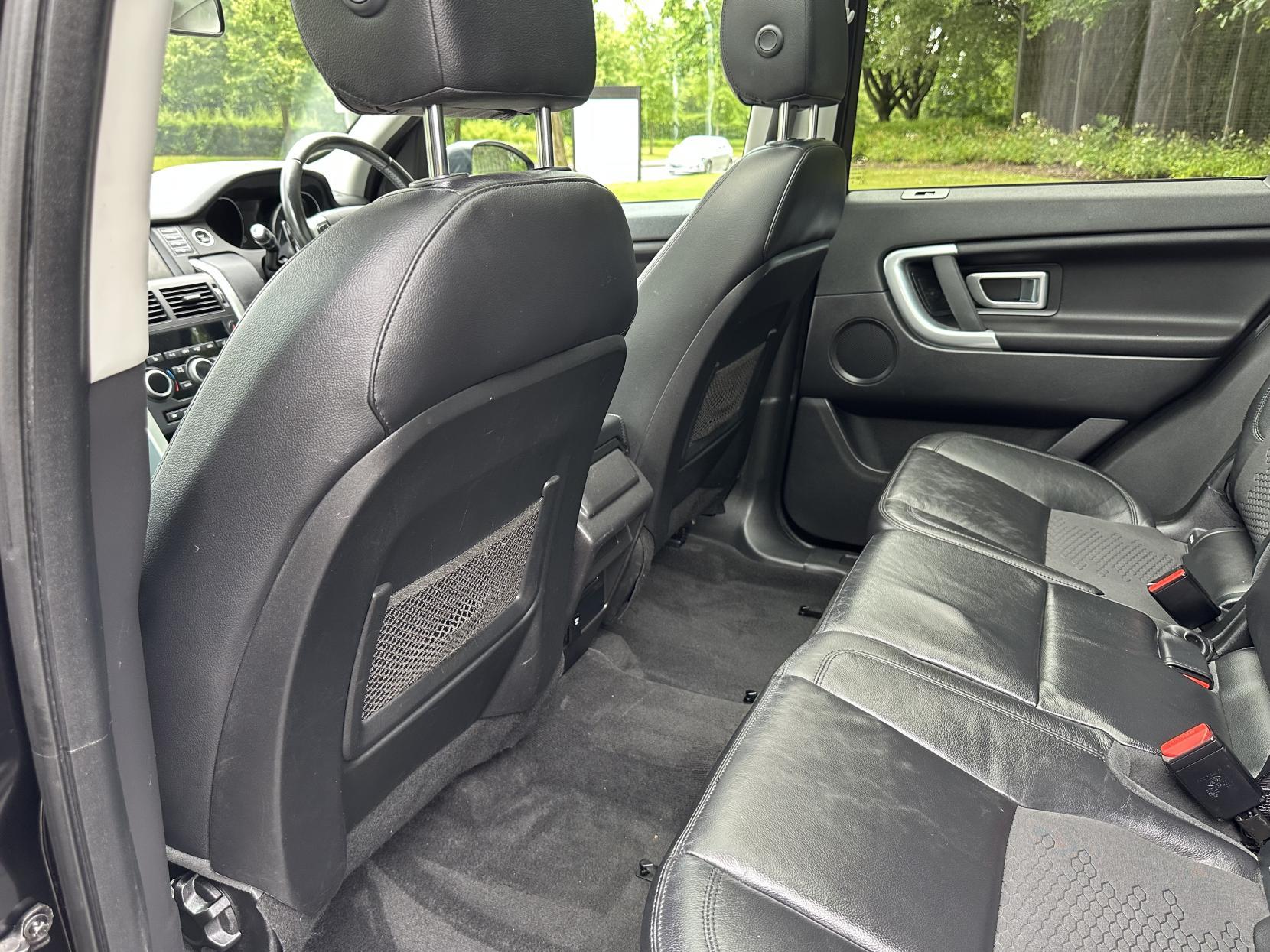 Land Rover Discovery Sport 2.0 TD4 SE Tech SUV 5dr Diesel Auto 4WD Euro 6 (s/s) (180 ps)