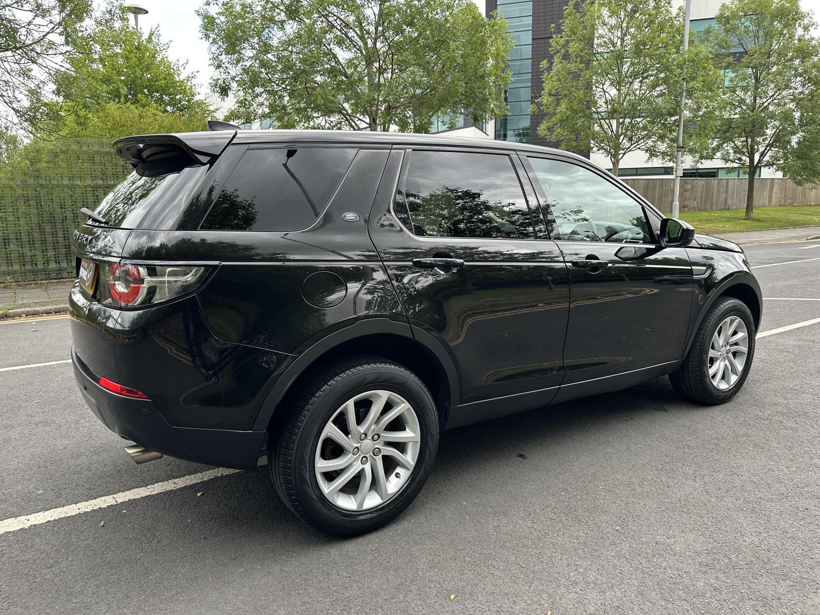 Land Rover Discovery Sport 2.0 TD4 SE Tech SUV 5dr Diesel Auto 4WD Euro 6 (s/s) (180 ps)