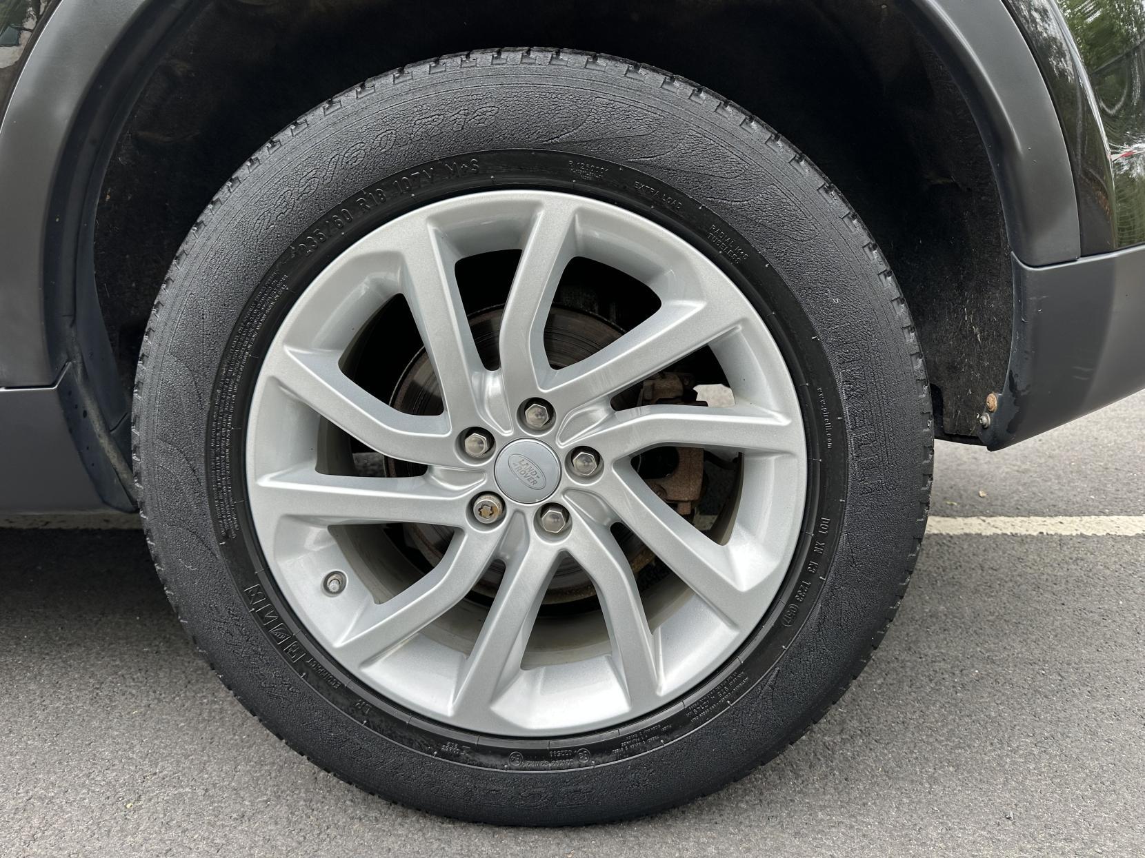 Land Rover Discovery Sport 2.0 TD4 SE Tech SUV 5dr Diesel Auto 4WD Euro 6 (s/s) (180 ps)